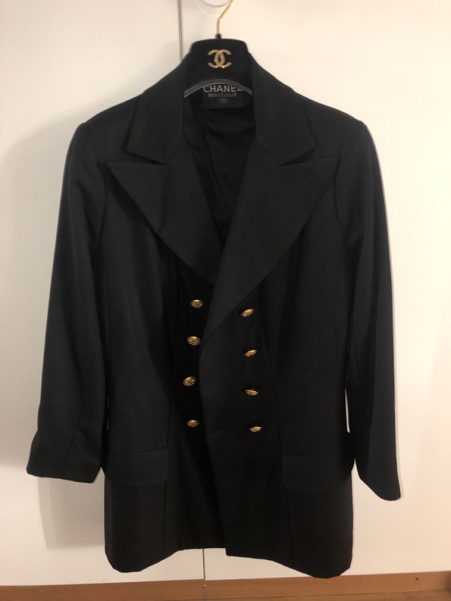 Chanel Giacche: Veste Chanel – Nuovo (secondo la descrizione) da Versoix venduto da wen_75xm