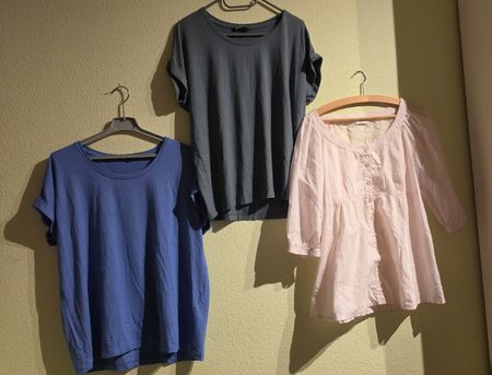 Sommer Sale: 3er Set T-Shirts & Bluse, Grösse M, Top Zustand