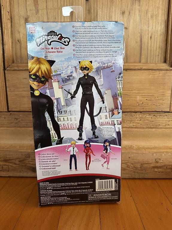 Statuette: Cat Noir Puppe Neu Originalverpackt – Usato da Eglisau venduto da flauschi11 1