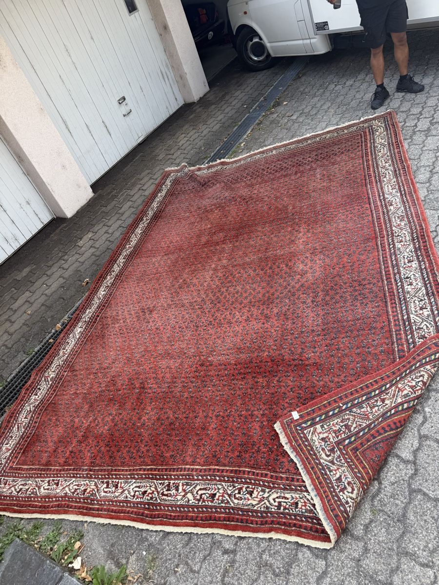 Teppiche: Teppich rot gemustert Vintage Gebraucht – Gebraucht aus Zürich von Mover 1