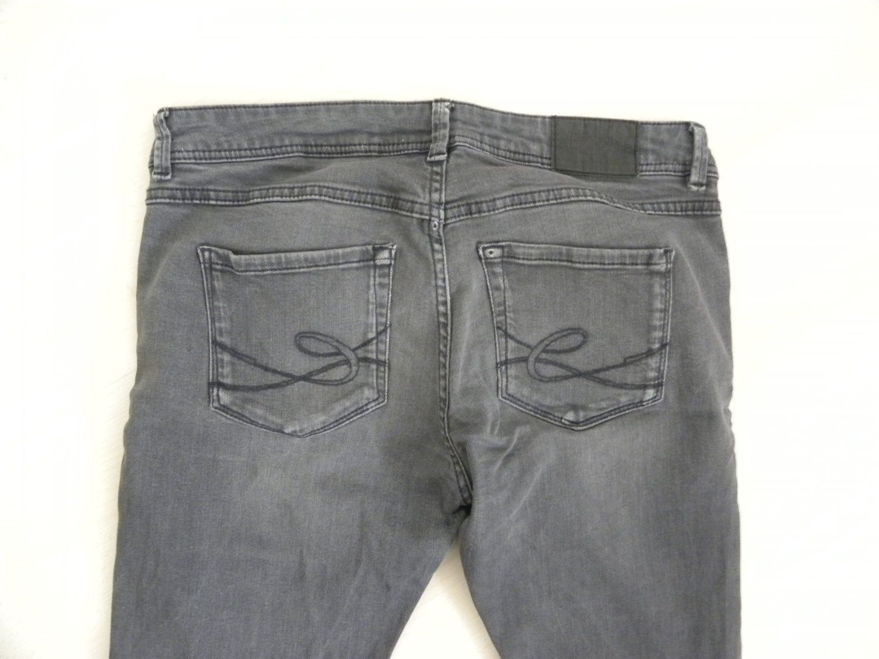 Esprit Jeans: Esprit Jeans 30/30 Skin – Usato da Walterswil SO venduto da peiper2 2
