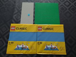 4 Lego Bauplatten ( grau , grün , blau)