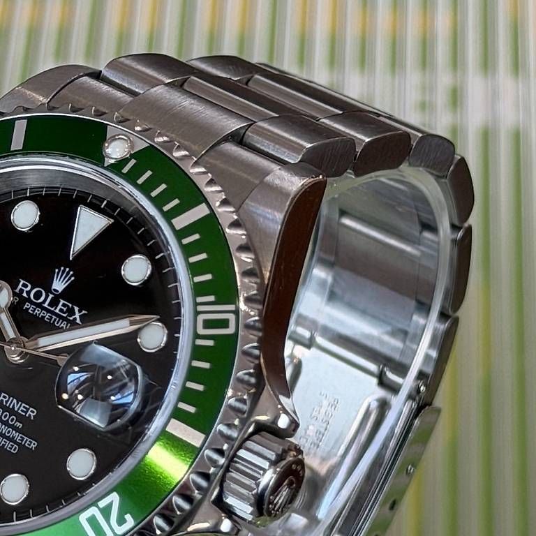 Orologi: Rolex Submariner "Kermit" Unpolished 16610LV – Usato da Genève venduto da minty.watches 3