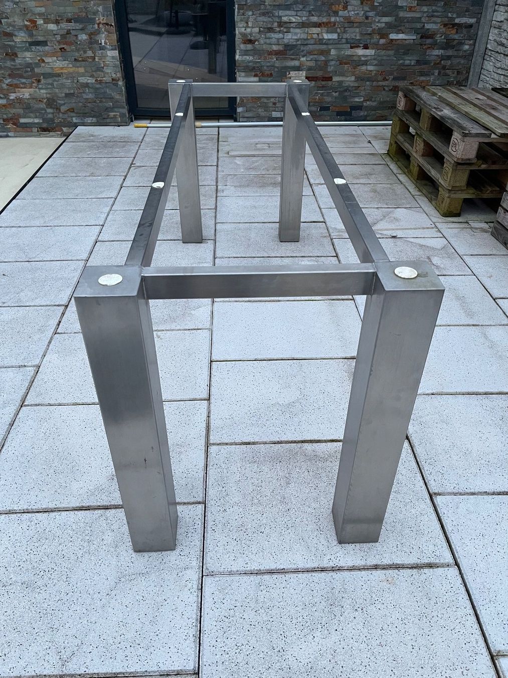 Tische: Edelstahl Gartentisch-Gestell, robust & modern! – Gebraucht aus Leuzigen von Baspi0 1