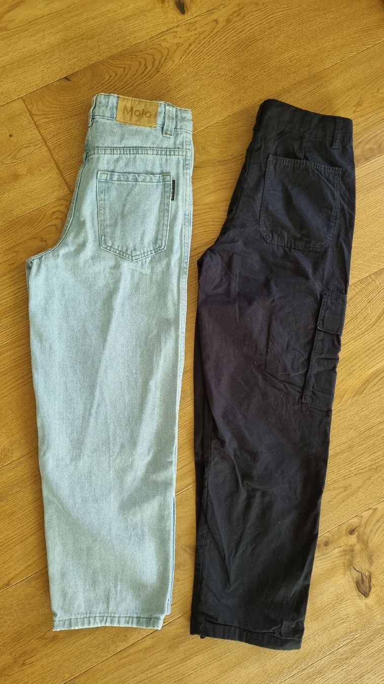 Hosen: 2 Hosen, Gr. 152 – Gebraucht aus Oberglatt ZH von Mueller4000 1