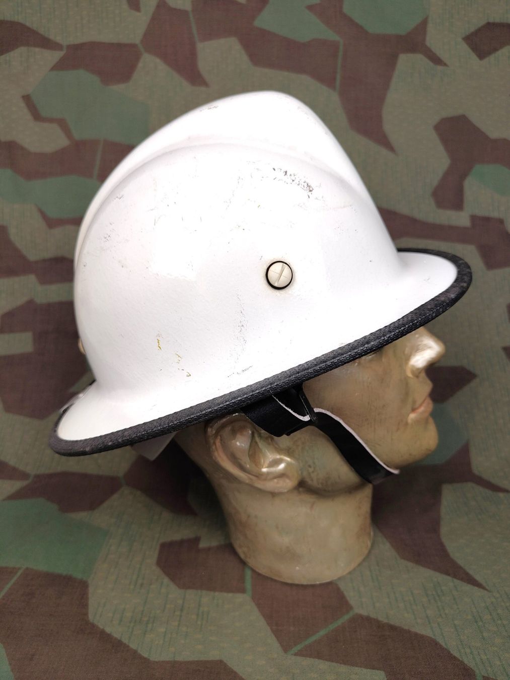 Uniformi: Helm Feuerwehr Schuberth – Usato da Bauma venduto da SwissMilitaria 4