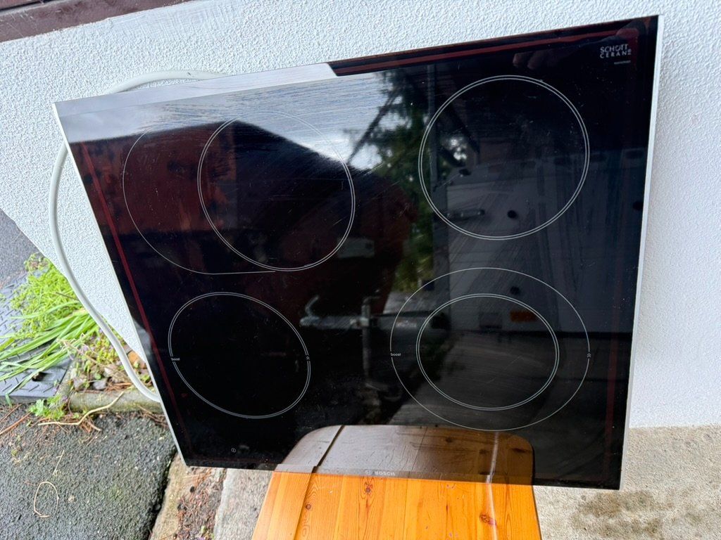 Cucine: Kochfeld BOSCH Serie 8 – Usato da Ibach venduto da Mycroft 1