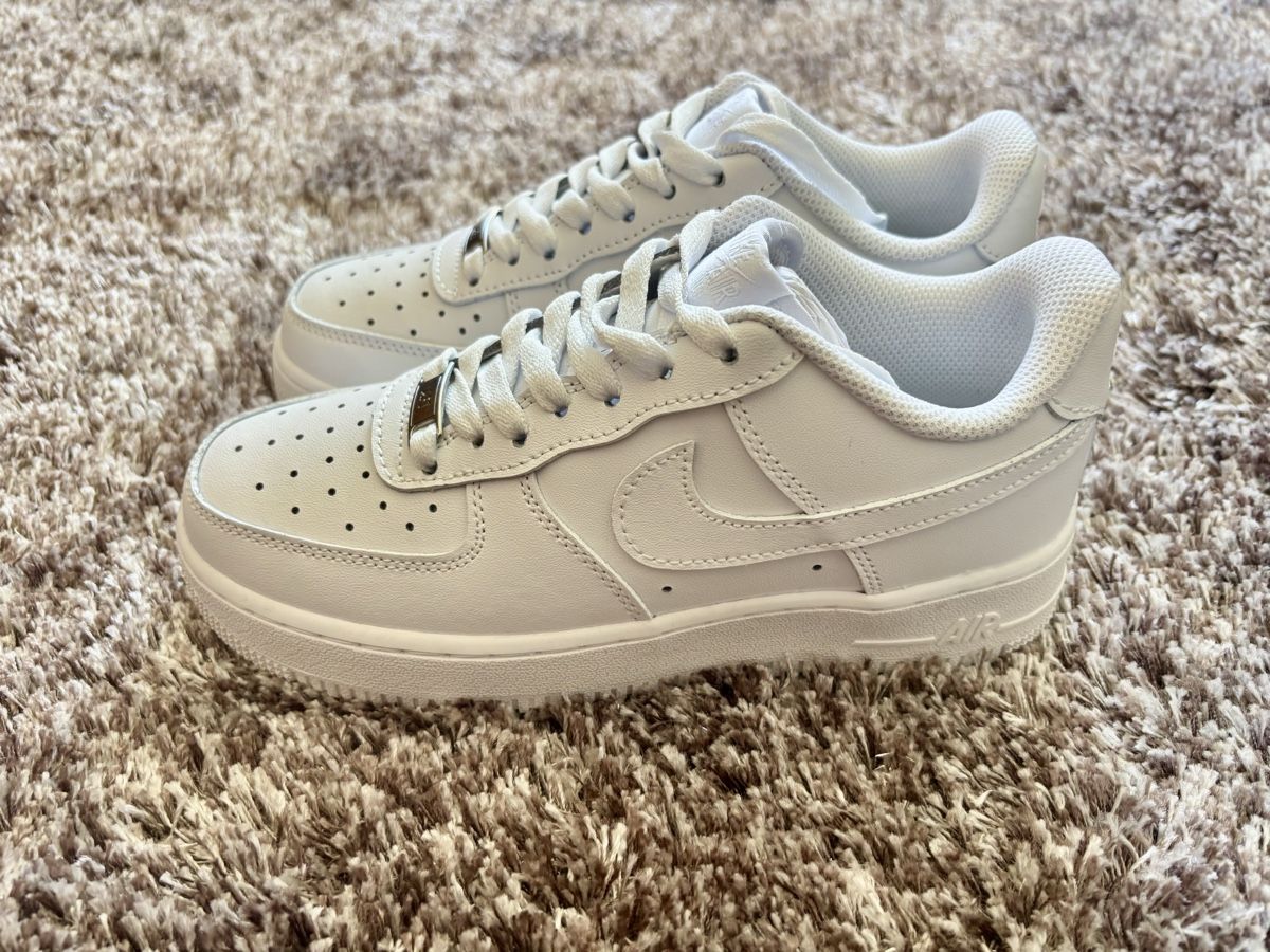 Nike Chaussures hommes: Nike Air Force 1 Low White - Classic Style - Size 37 – Neuf (Voir description) à Bern par kayali21 1