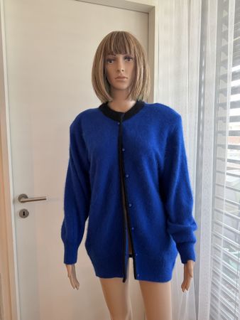 Strickjacke Blau 80% Angora, Grösse M, Samtig-weich