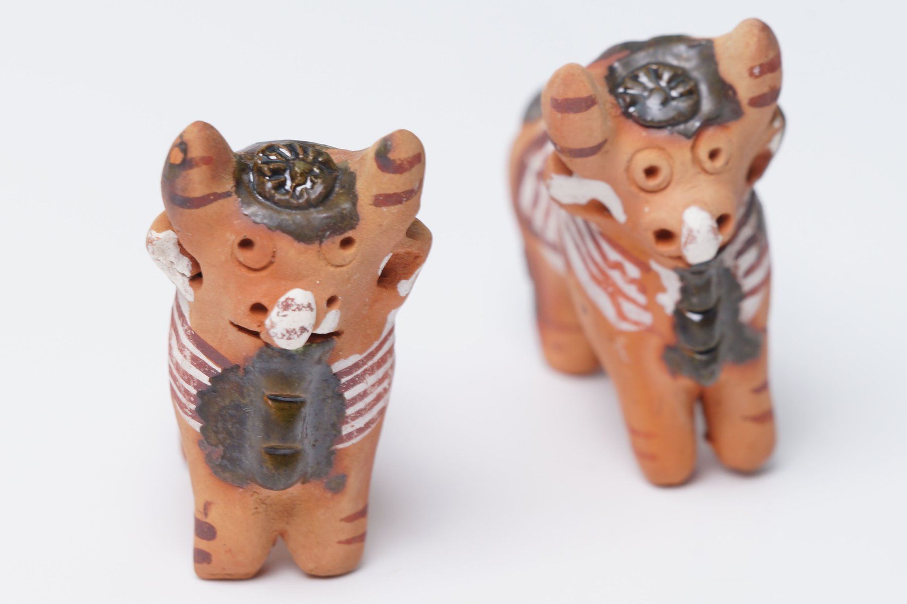 Statuette: 2 Tonfiguren Ochsen aus Peru – Usato da Buochs venduto da chicco64 3
