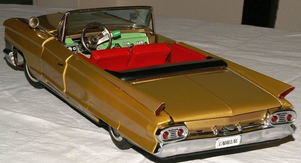 Cadillac Modellautos: Bandai Blechauto Golden Cadillac – Gebraucht aus Hinwil von liliane2011 6