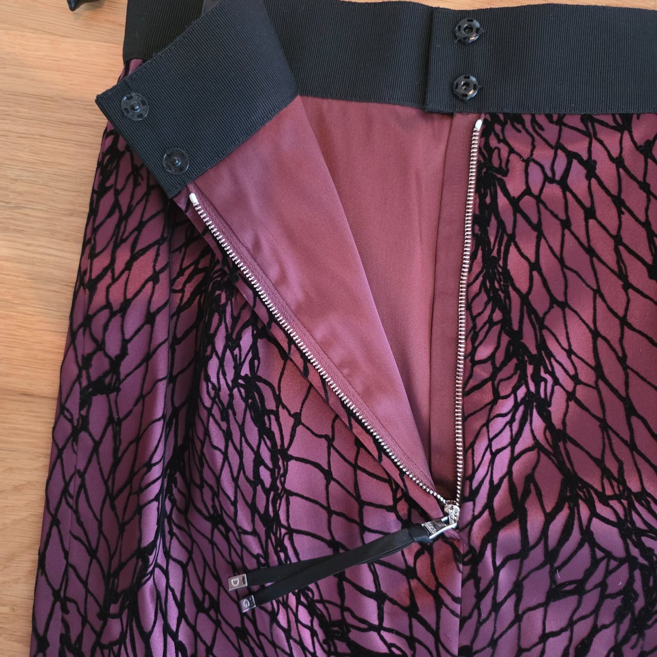 Dolce & Gabbana Röcke: Dolce & Gabbana Midi-Rock mit Webmuster – Neu (gemäss Beschreibung) aus Zollikon von Galaxycana 4