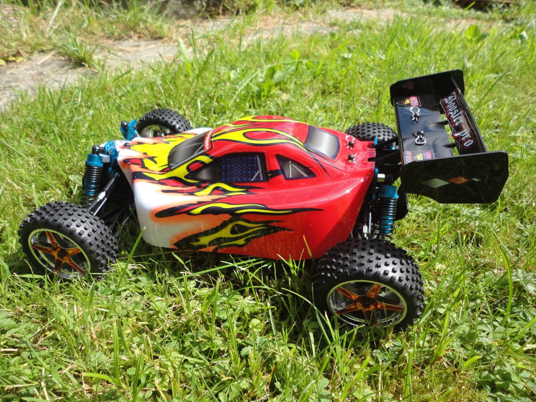 RC Modellbau: Rennbuggy 1:10 4WD Lipo, Brushless – Neu und originalverpackt aus Horgen von RcModell 8