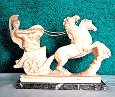 Skulptur Römer auf der Fahrt