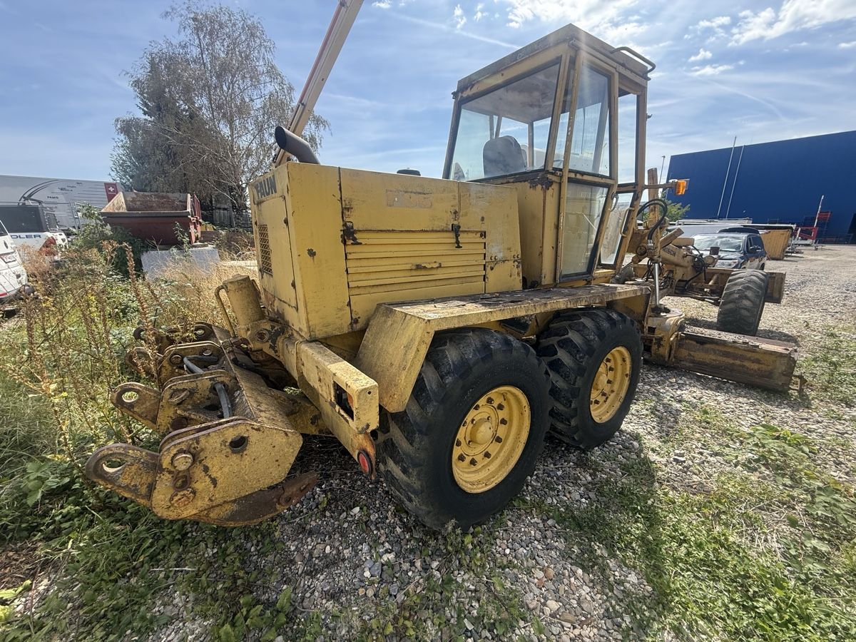 Tutte le macchine: Grader Faun Frisch Abzugsbalken – Usato da Niederbipp venduto da baggerch 4