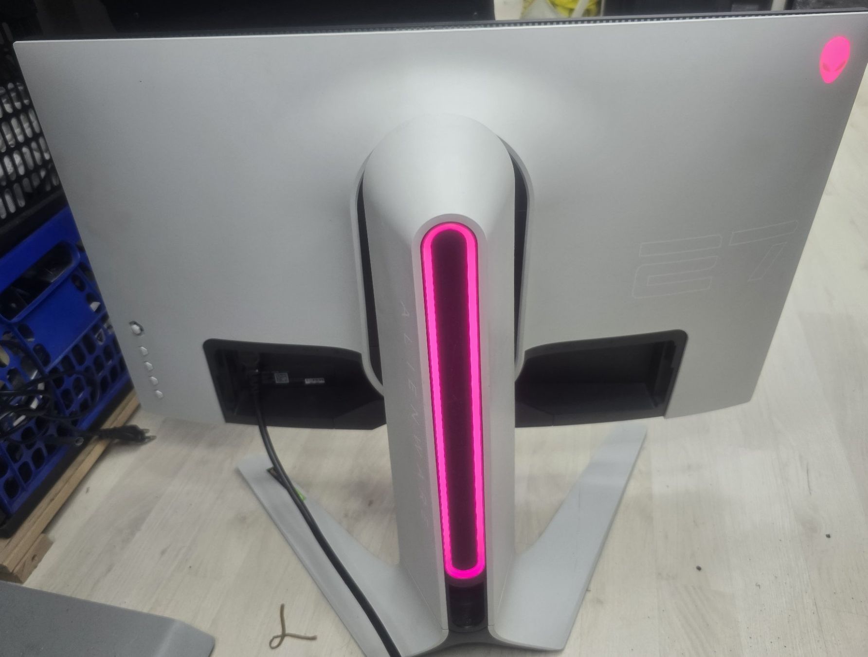 Ecrans: Dell Alienware - AW2721D – Défectueux à La Chaux-de-Fonds par CrossPedro1 3