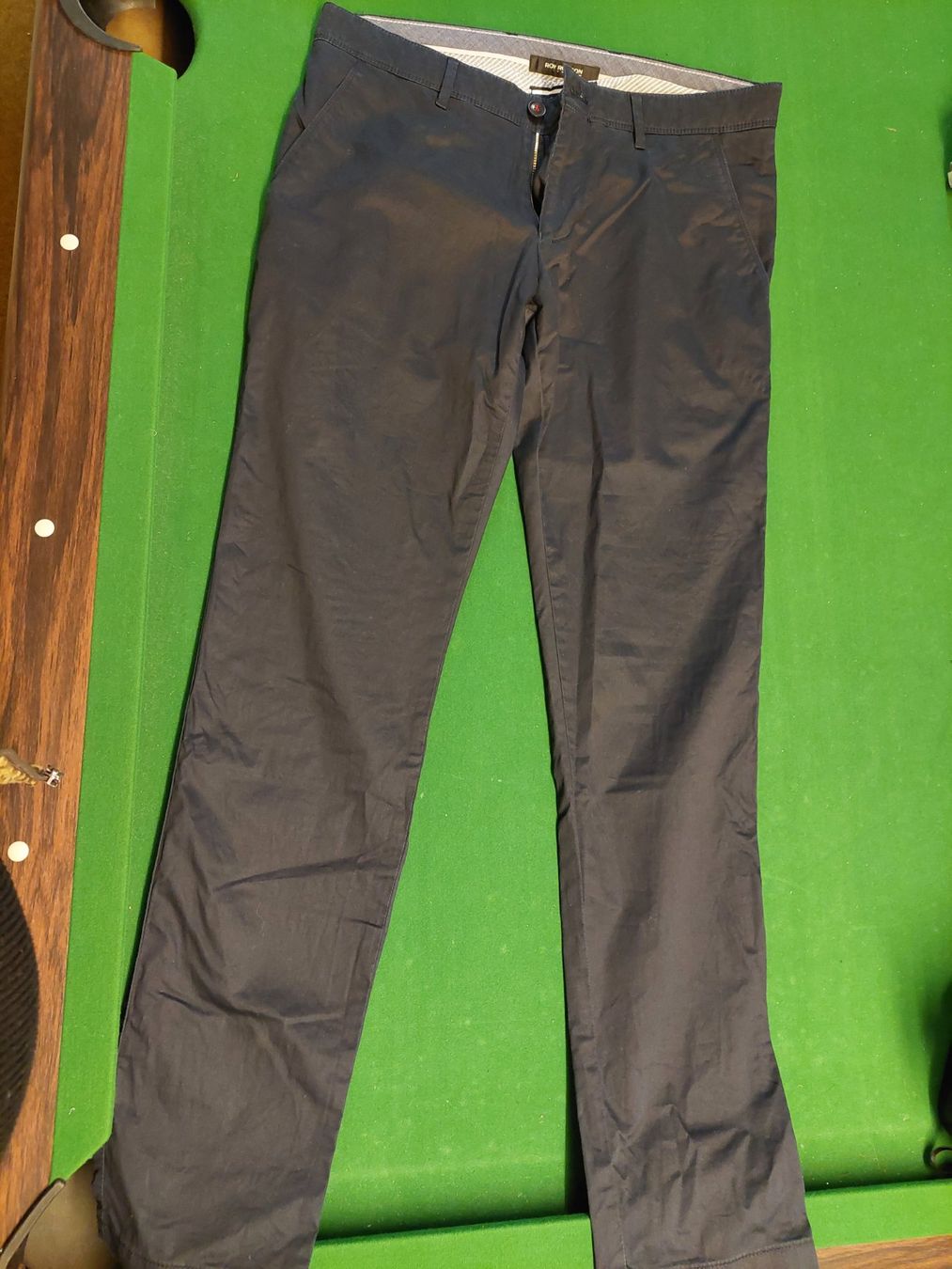Hosen: Hose dunkelblau – Gebraucht aus Wynau von Meysi