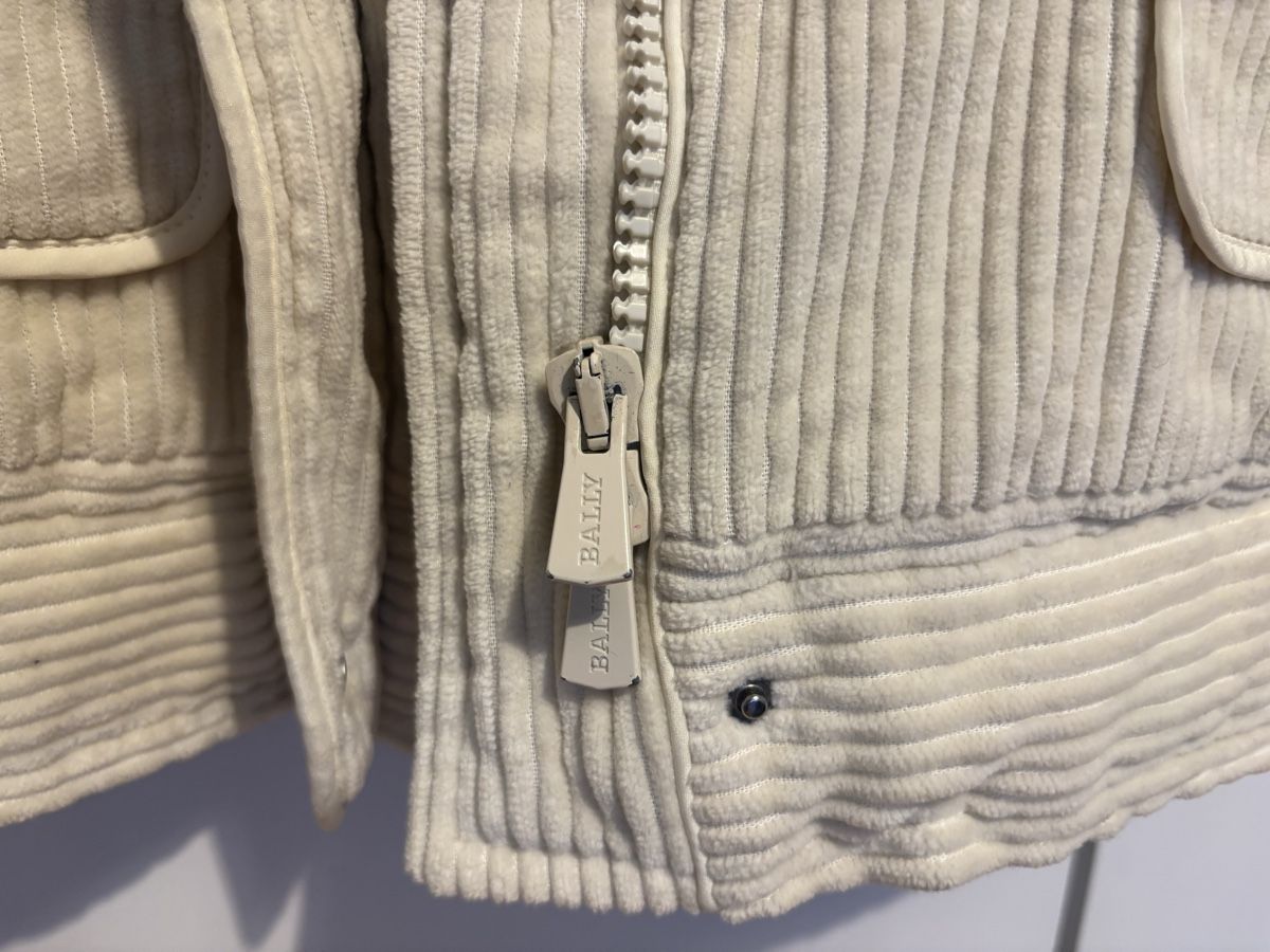 Bally Giacche: Stylische Cordjacke von Bally – Usato da Zürich venduto da Dim777 2