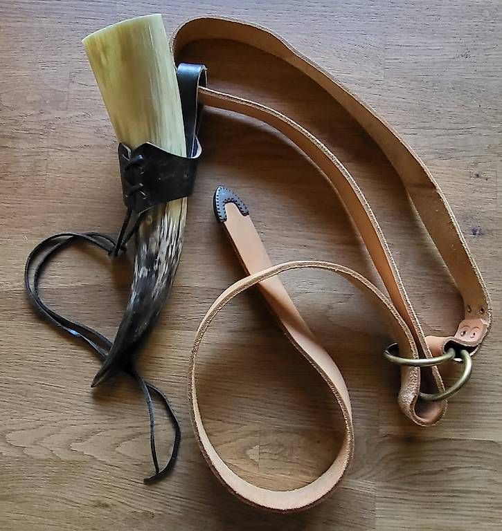 Tutte le decorazioni: Trink Horn – Usato da Biberist venduto da BosshardtG