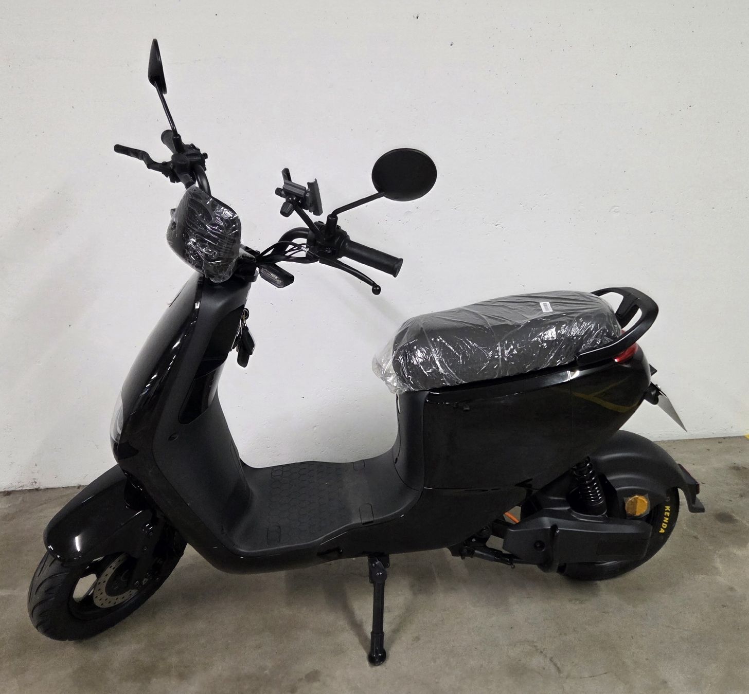 Elektromobile: NEU / OVP Elektroroller / E-Roller – Neu und originalverpackt aus Muttenz von Chnulleri1984 1