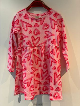 schönes Kleid Gr. 116, Neu