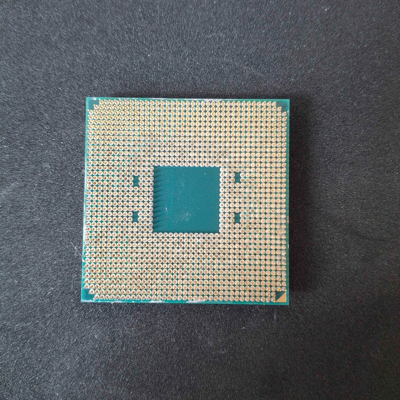 Amd Composants électroniques: Ryzen 7 5800X – D'occasion à Genève par PC-CARDS 3