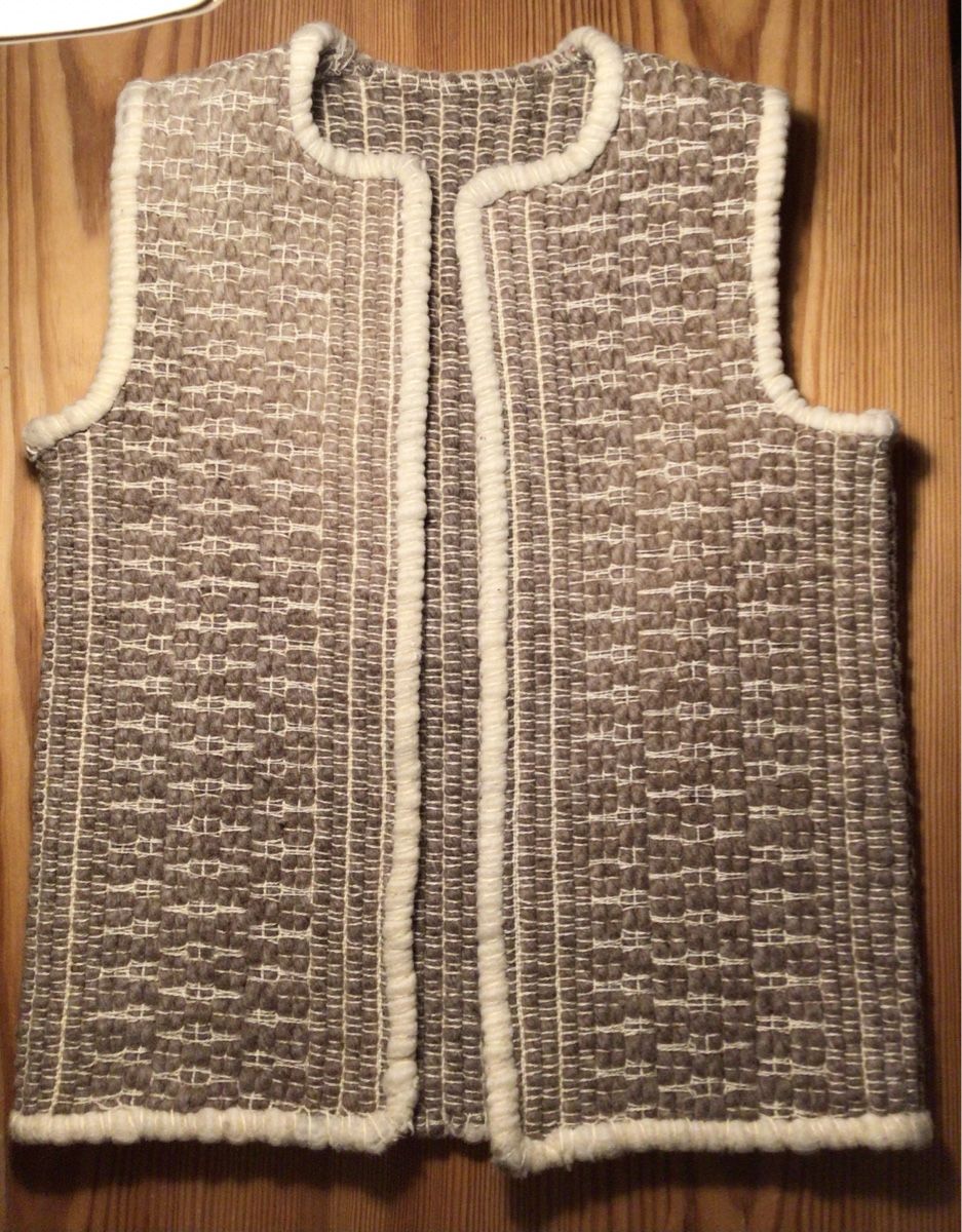 Gilet & Giacche: Schafwoll-Weste – Usato da Ennetbaden venduto da Nab2012 1