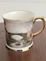 ANTIKE TASSE „The Ironbridge Collection“ / Knochen-Porzellan