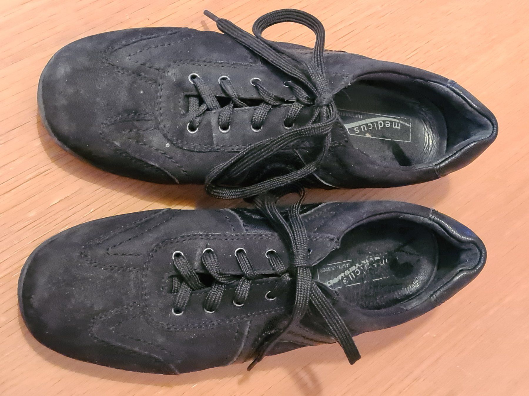 Scarpe da donna: Freizeitschuhe Grösse 39 – Usato da Olten venduto da chaas21