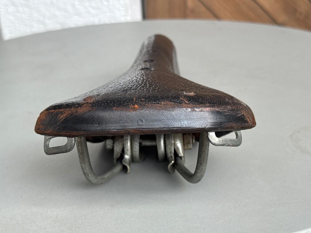 Pezzi di ricambio: Leder Velosattel alt von von Brooks Original Sattel England – Usato da Fehraltorf venduto da habibi2008 1