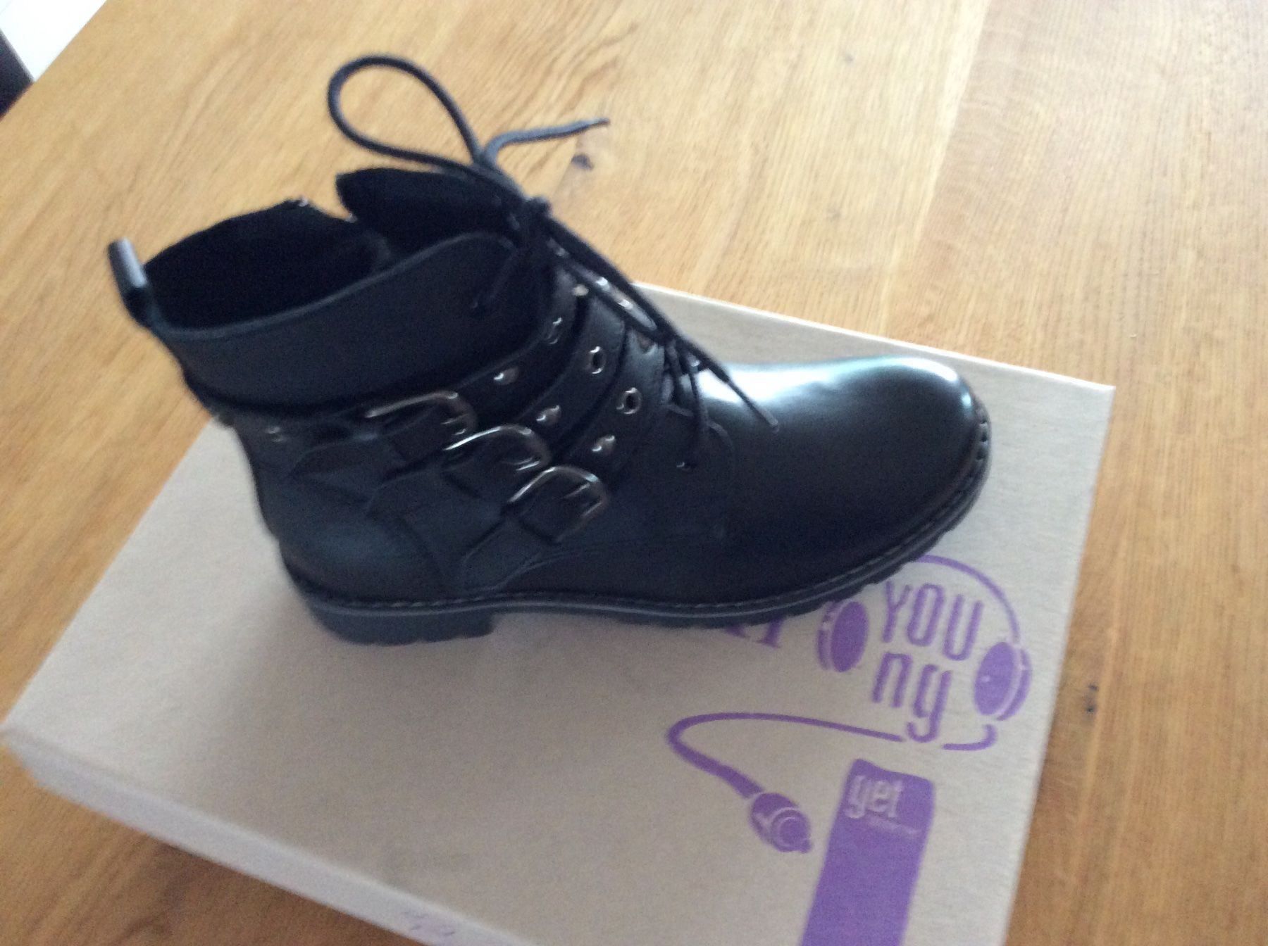 Schuhe für Mädchen: Tolle Mädchen - Boots / Stiefel/ NP: 59.95 Gr.34 – Neu und originalverpackt aus Wetzikon ZH von Laube02 1