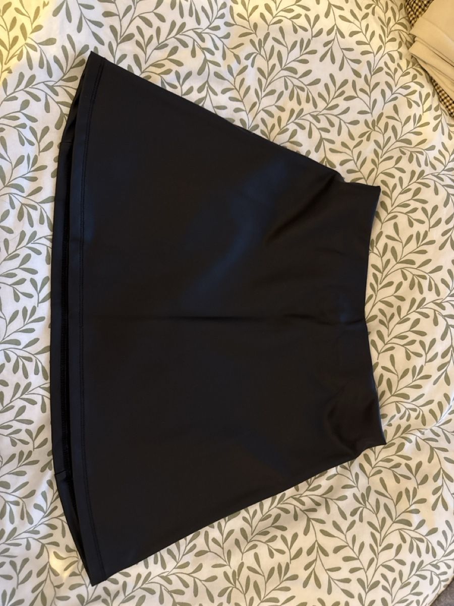 H&M Gonne: Schwarzer Mini-Rock von H&M Divided, Grösse XS – Usato da Bern venduto da fab_tx65 2