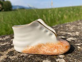 PORZELLANSCHUH  HANDBEMALT SIGNIERT 2001 SCHUH DEKORATION