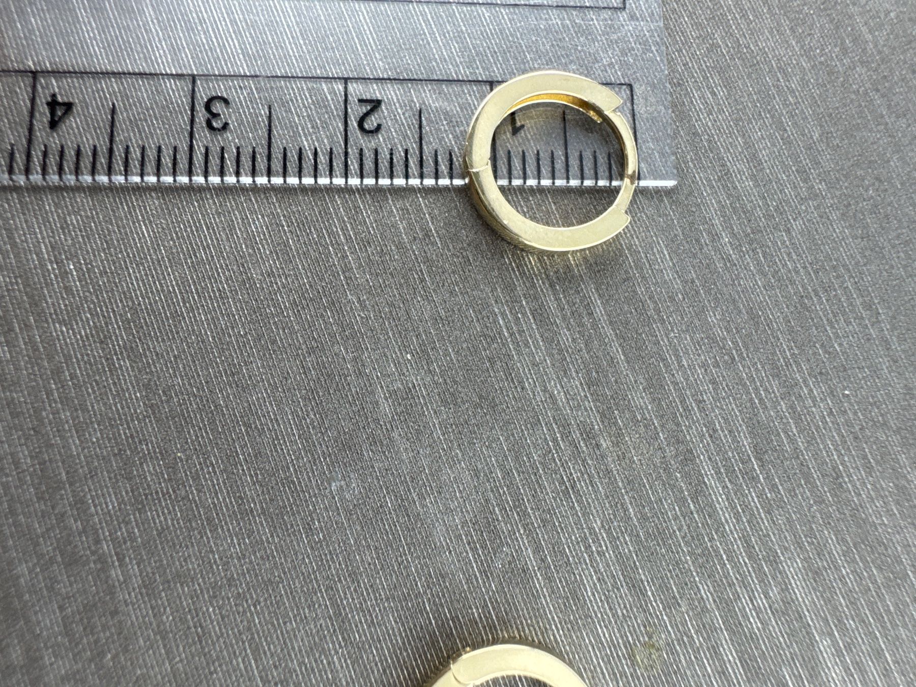 Ohrringe & -stecker: Creolen 585 Gold – Gebraucht aus Niederuzwil von leo_8857 3
