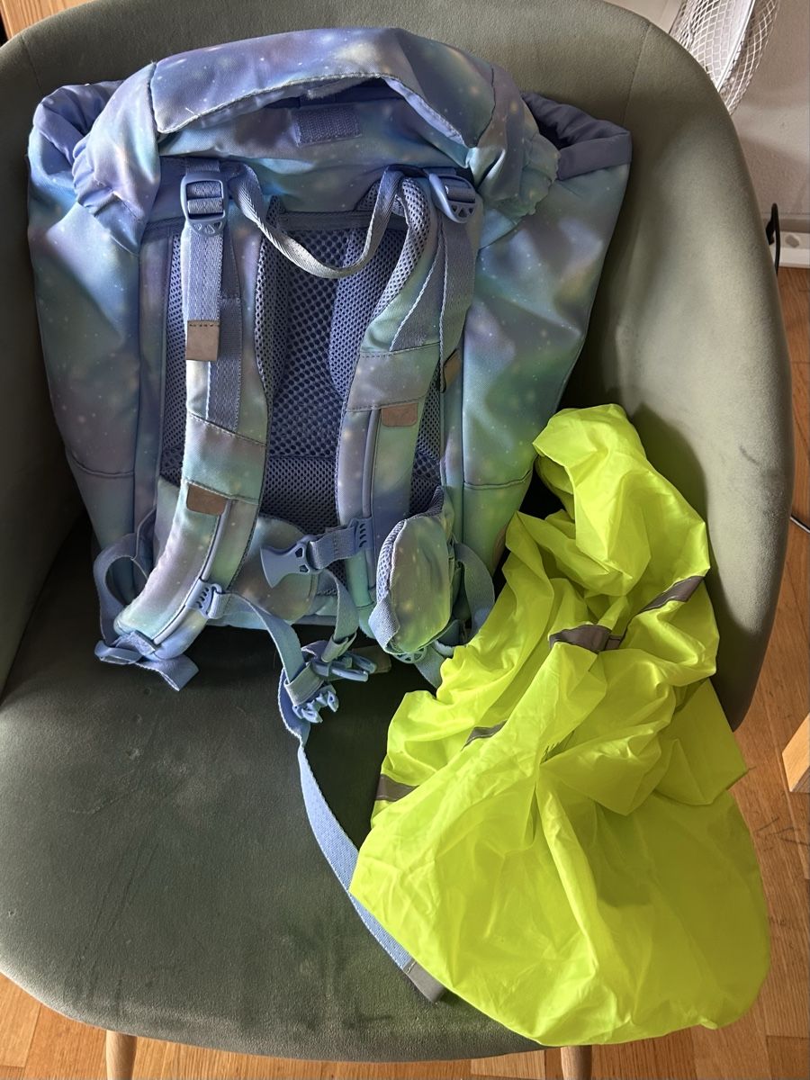 Kindertaschen: Beckmann Rucksack Set Mädschen Grösse M 2tlg Galaxy – Gebraucht aus Staufen von Butterflower 2