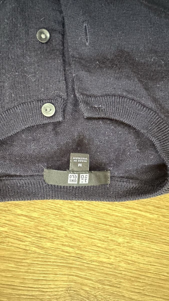 Uniqlo Maglioni & Felpe: Uniqlo Merino wool cardigan – Usato da Dinhard venduto da emi_6jdk 2