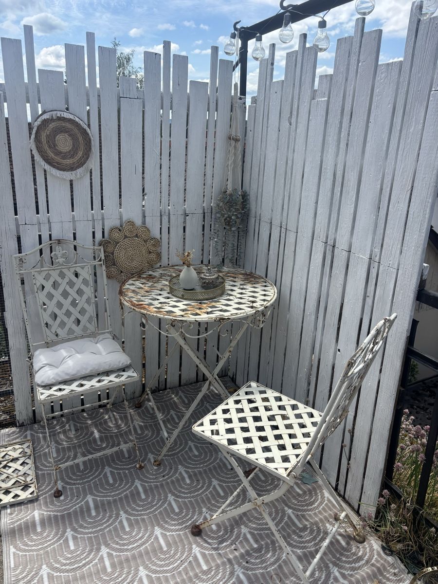 Set di tavolo e panche: Shabby chic still Tisch und Stuhl – Usato da Pfäffikon ZH venduto da Svenja.kaeser 1