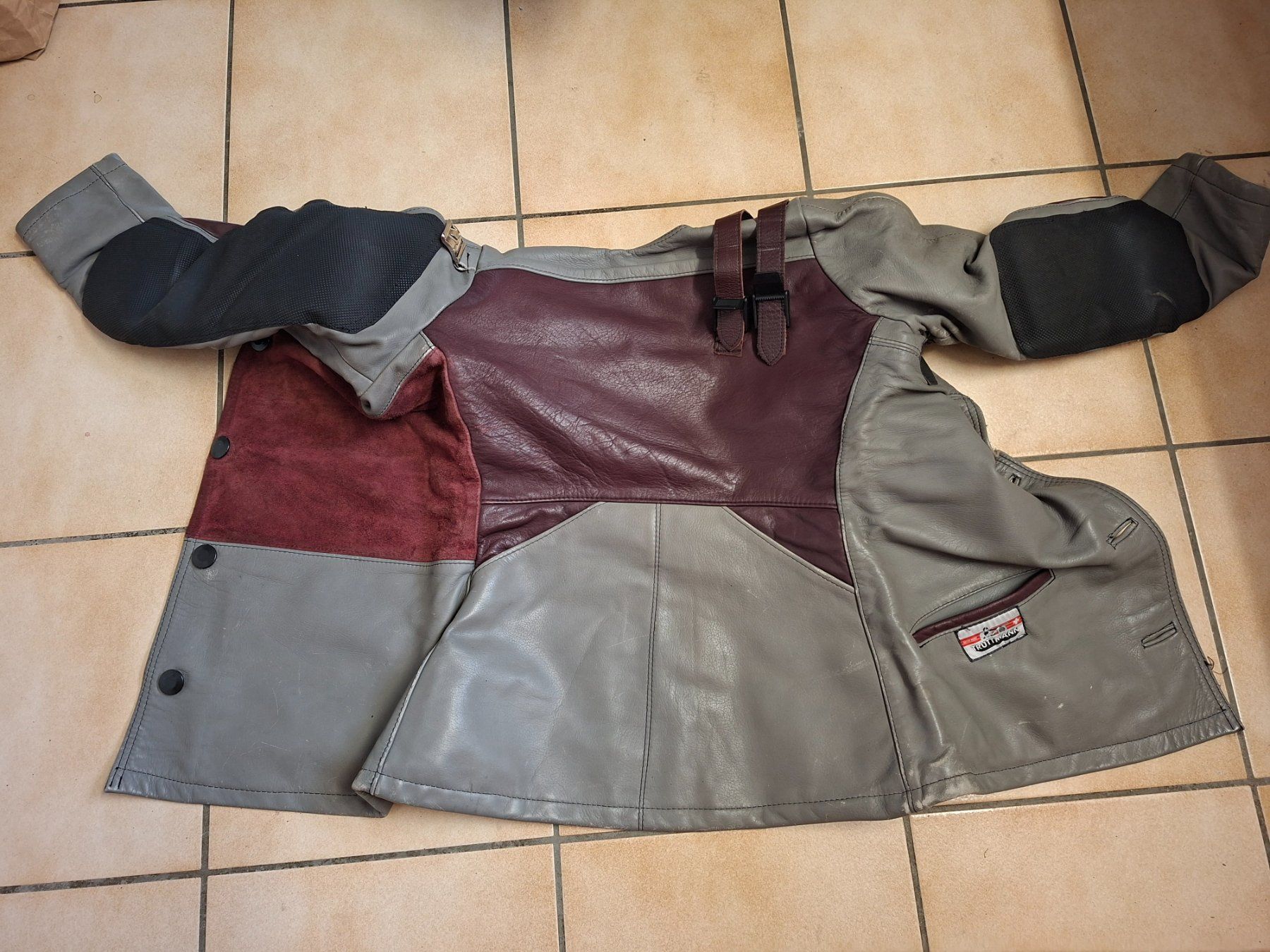 Jacken: Schiessjacke Truttmann, gebraucht Grösse ca. M – Gebraucht aus Weisslingen von dx145 1
