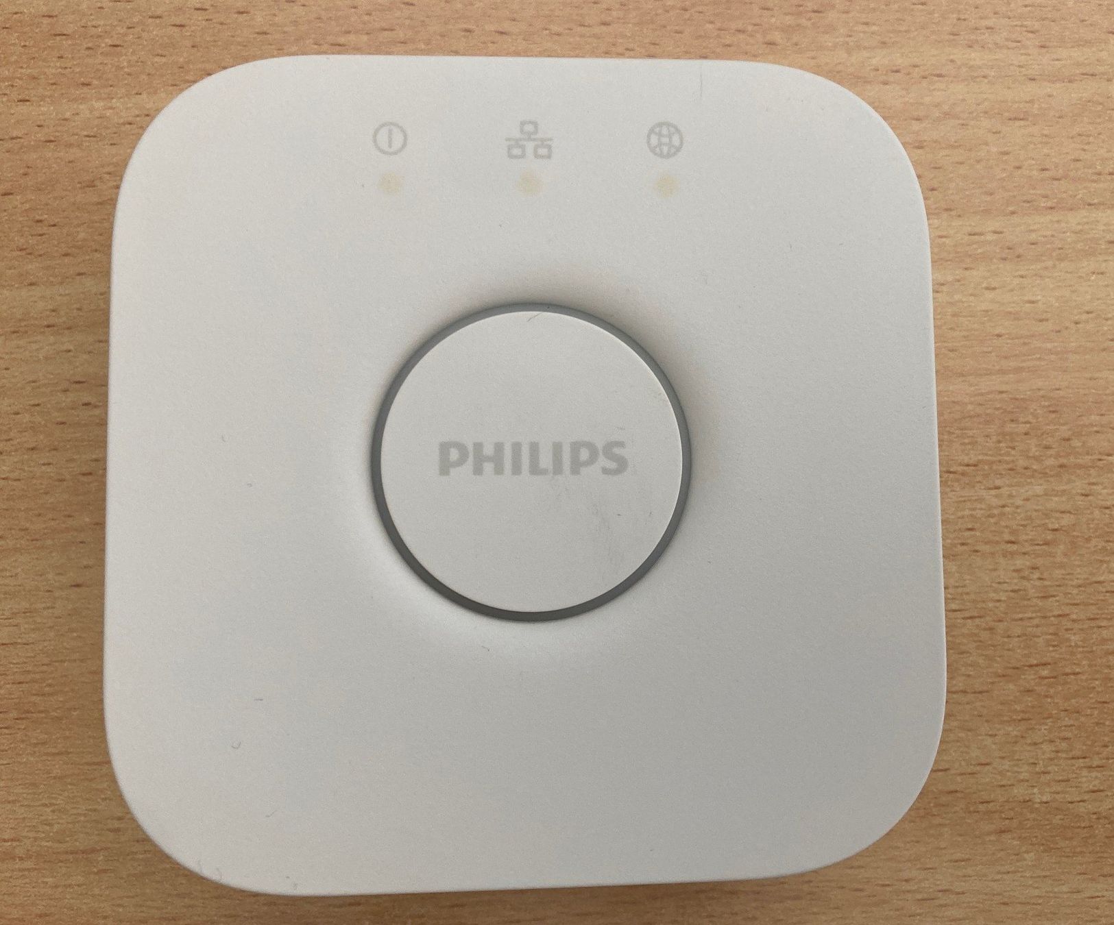 Philips Hubs & Switches: Philips Hue Bridge mit Netzteil – Gebraucht aus Frenkendorf von Rli27 1