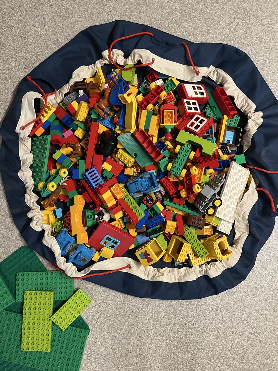 Lego Giocattoli: Lego Duplo viele Bsusteine & Sets – Usato da Wünnewil venduto da mat_f7b9