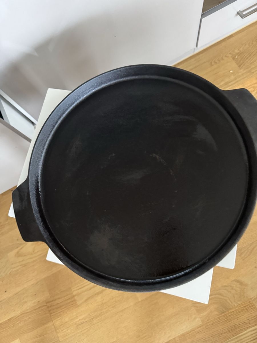 Teglie da forno: Gusseisen Pizzablech – Usato da Niederwangen BE venduto da Luxury.Second.Life