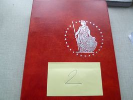 Briefmarken-Album rot - mit 60 Couverts - vor allem 1Ausgabe