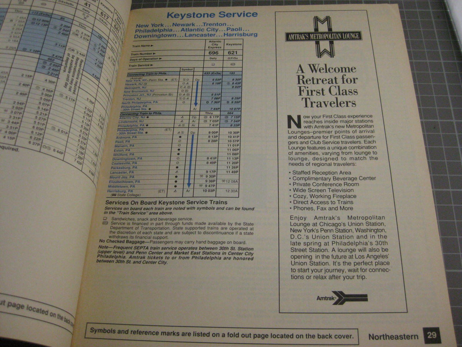 Libri: Amtrak System Train Timetable, Effective April 5, 1992 throu – Usato da Malters venduto da Marosko 3