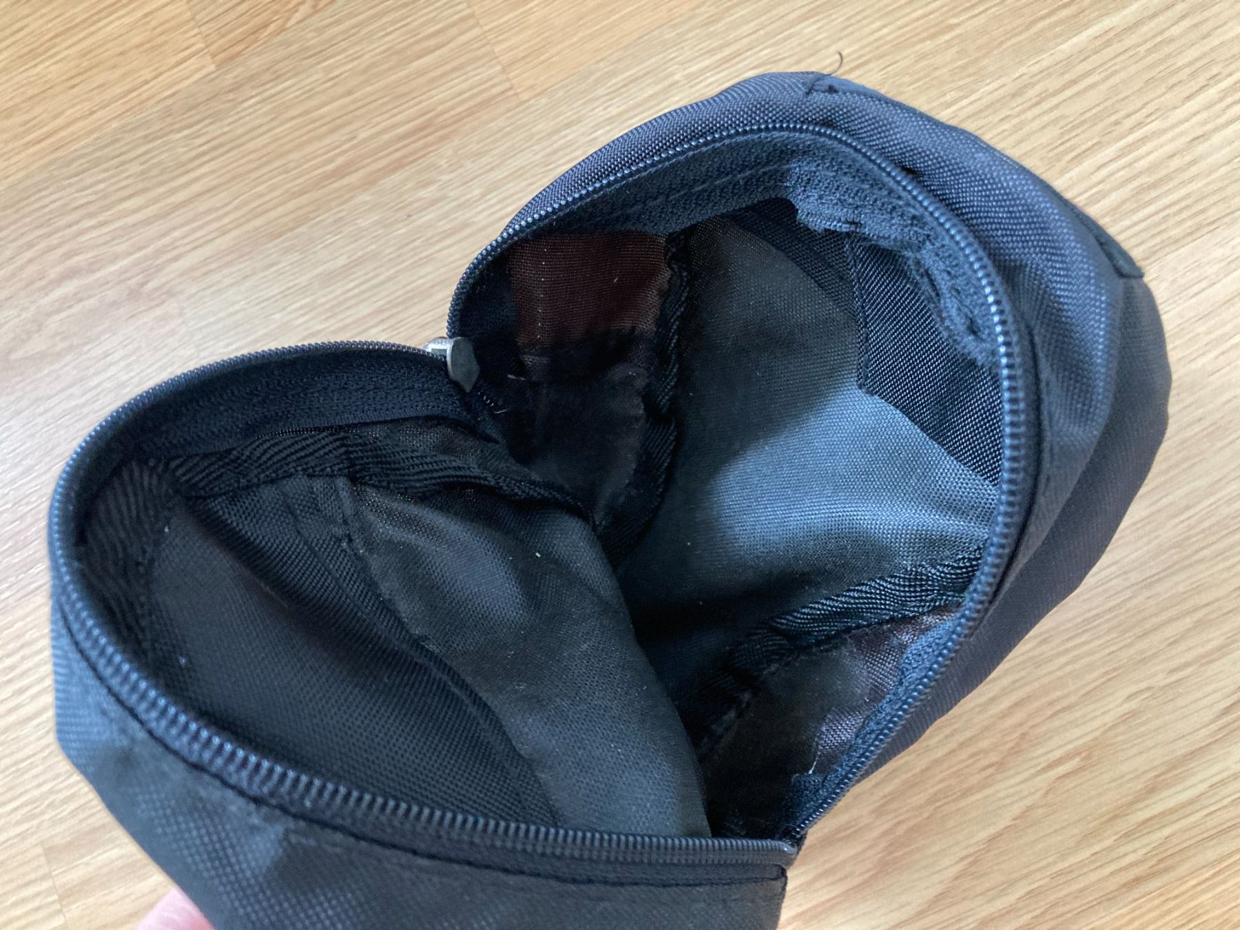 Abus Ersatzteile: Sacoche de selle Abus noir – Gebraucht aus Biel/Bienne von almercaa 1