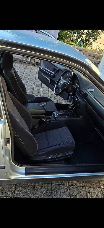 BMW Automobili: Bmw e36 316i – Usato da Rüti ZH venduto da Phi_xnf9