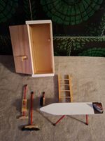Puppenhaus Putzschrank Bügelbrett Leiter Set wunderschön