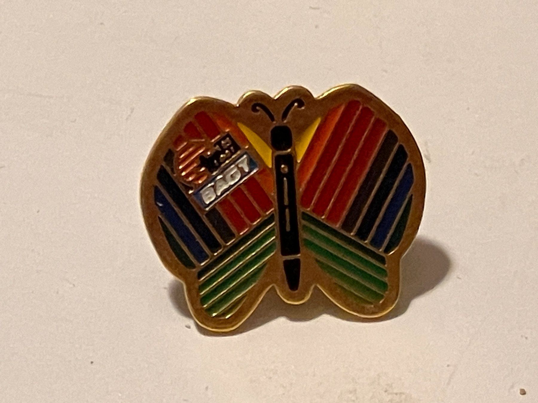 Plaquettes & Badges: 1 Pin Bagt Baustoffe – D'occasion à Basel par djwwpp
