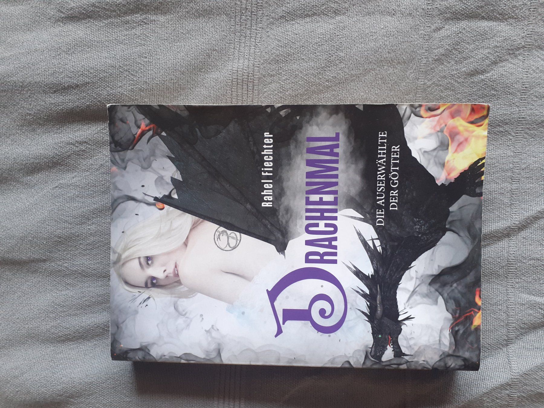 Libri: Drachenmal die Auserwählte der Götter – Usato da Bärschwil venduto da kik_c28v