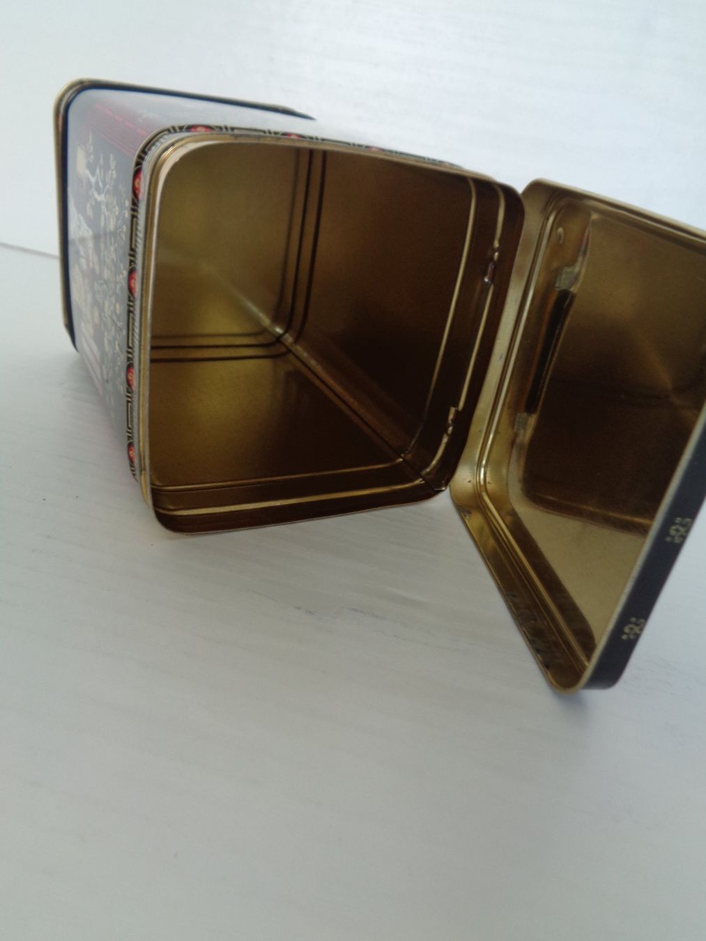 Barattoli: Tee-Blechdose 60er Jahre - Container Made in England – Usato da Chur venduto da omonia 5