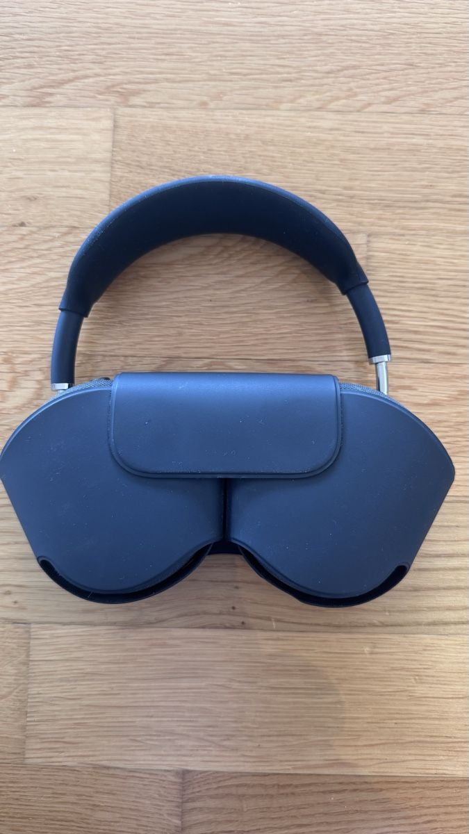Apple Cuffie: Apple AirPods Max Space Grau (Lightning) – Usato da Wädenswil venduto da fabtastic